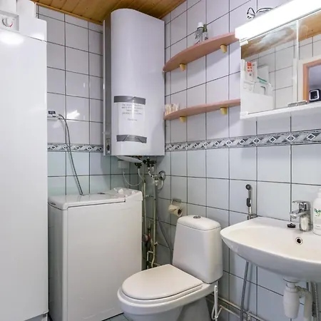 Kylpylaen Ullanrinne 12 C By Interhome